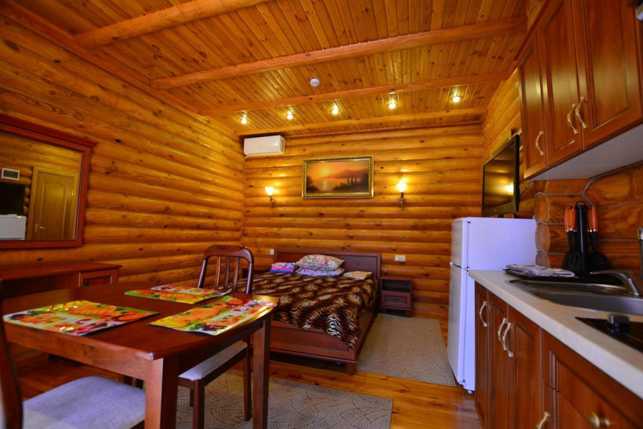Парк-Отель Коттеджи Меркурий Hrybivka Esterno foto